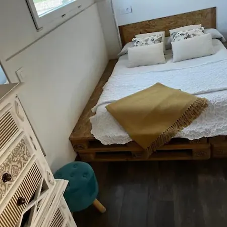 Lastras 24 Apartment