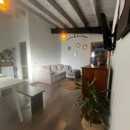 Lastras 24 Apartment